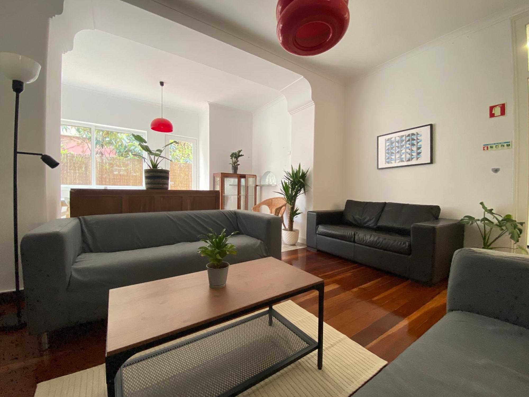 Terrace House Hostel Lisbon Bagian luar foto
