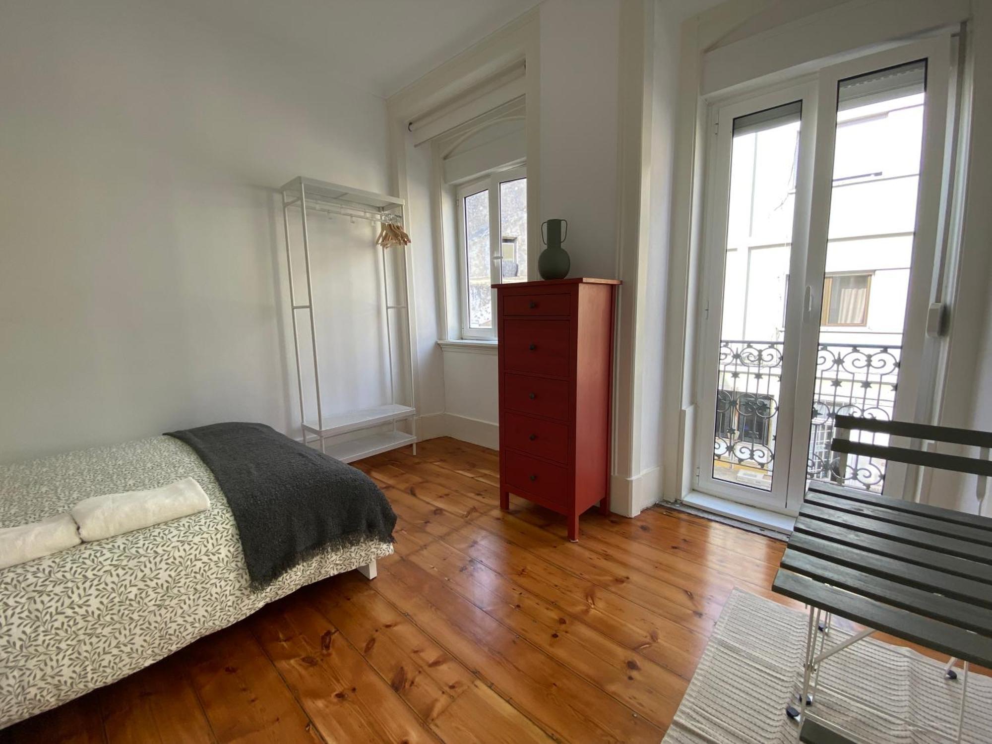 Terrace House Hostel Lisbon Bagian luar foto