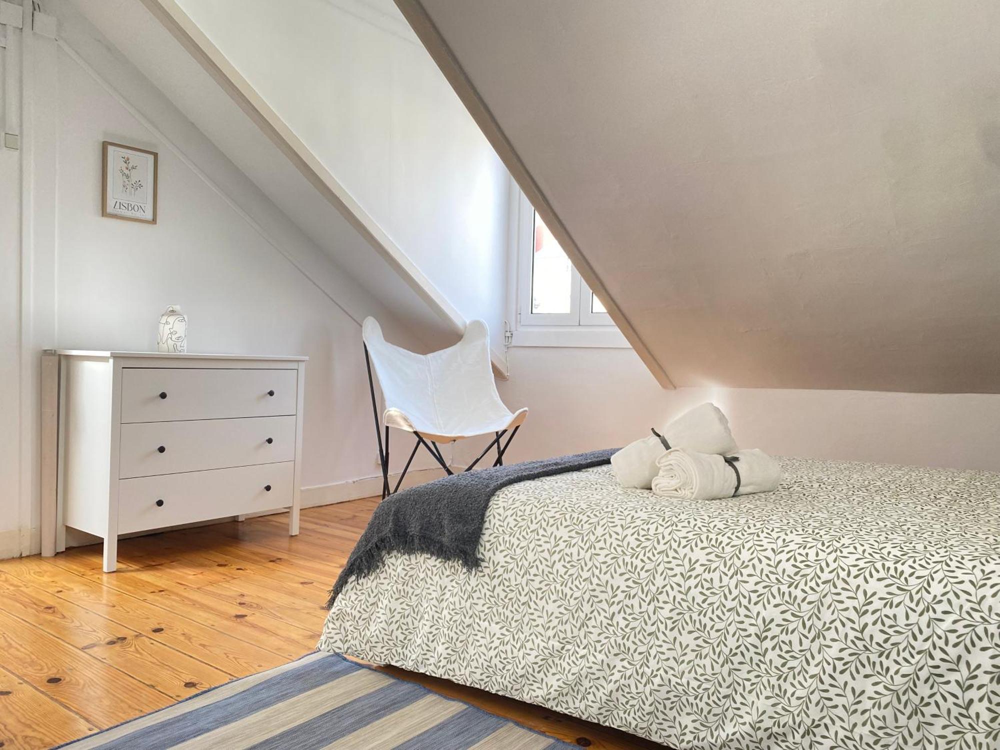 Terrace House Hostel Lisbon Bagian luar foto
