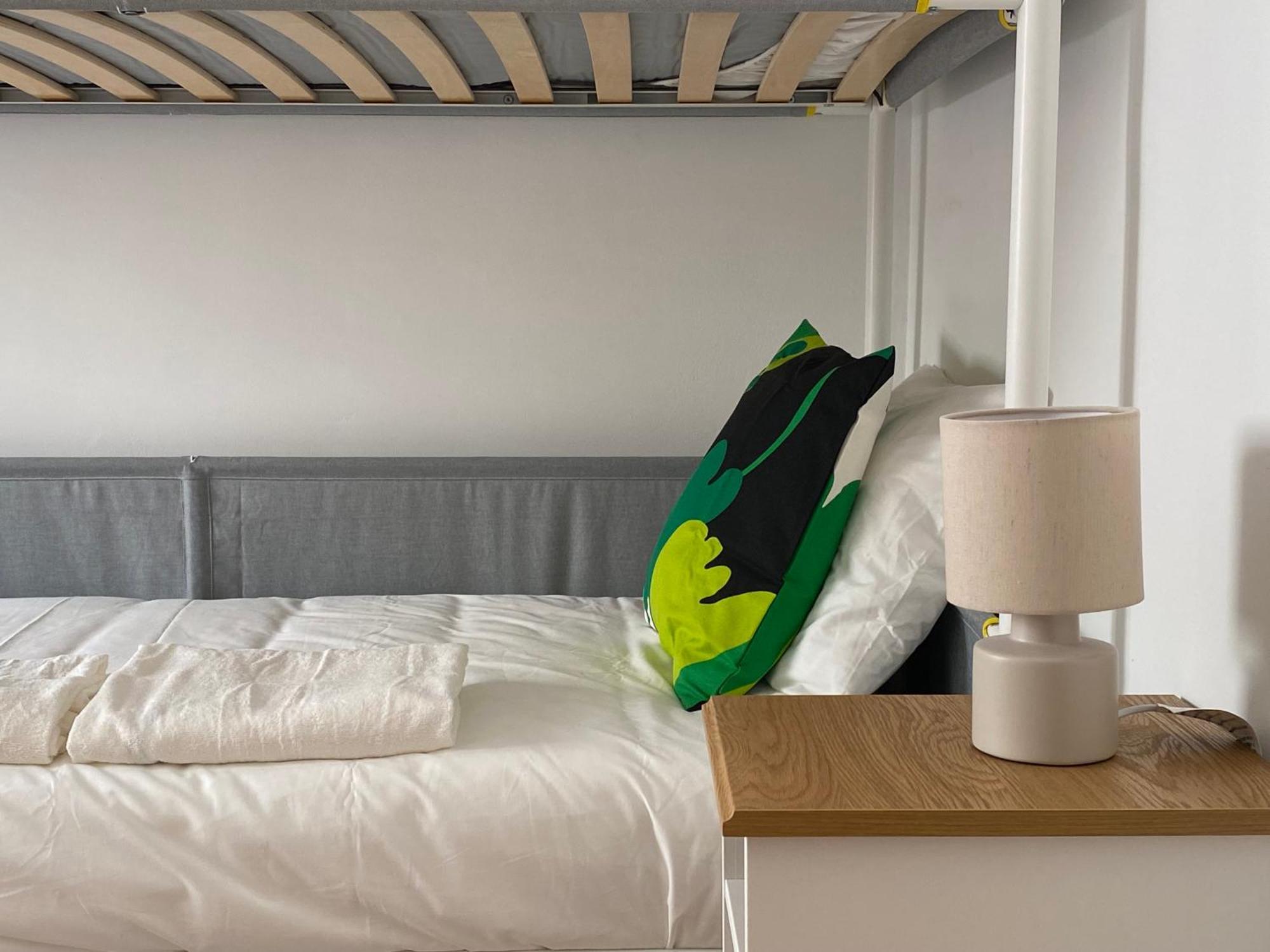Terrace House Hostel Lisbon Bagian luar foto